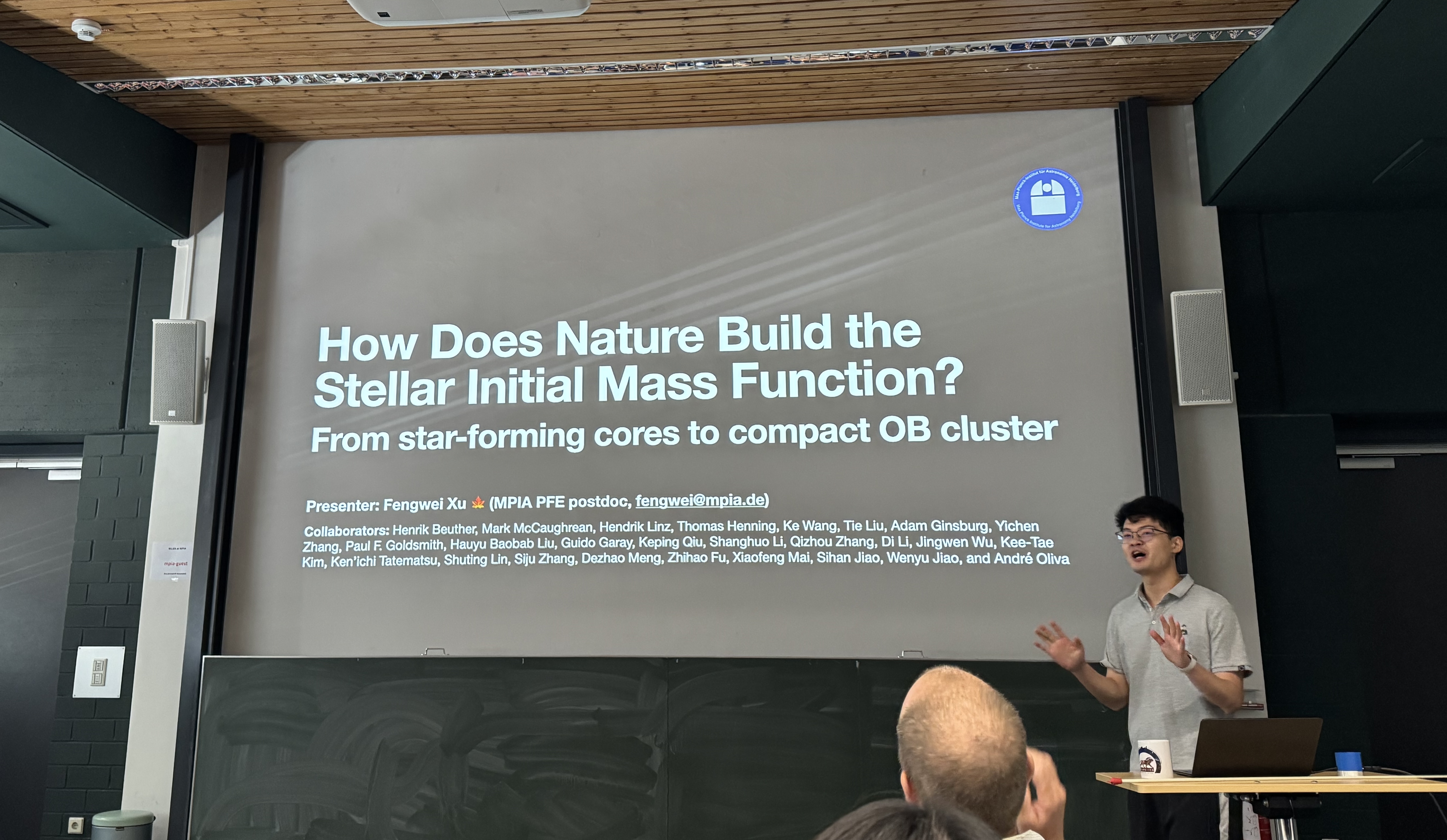 Fengwei Xu presenting a Königstuhl Colloquium talk on the stellar initial mass function at MPIA